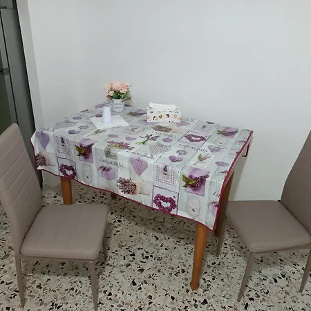 Accogliente Monolocale Vicino Al Centro Di