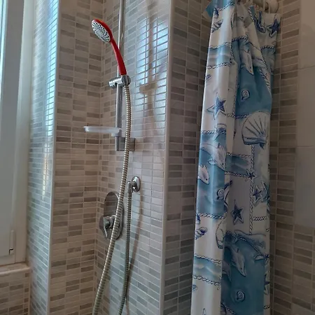 Accogliente Monolocale Vicino Al Centro Di