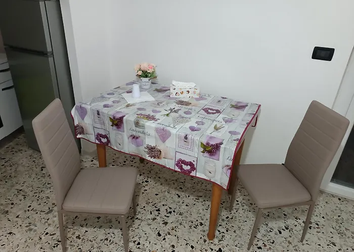 Accogliente Monolocale Vicino Al Centro Di