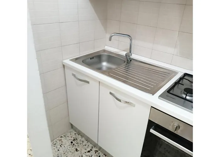 Accogliente Monolocale Vicino Al Centro Di Apartment